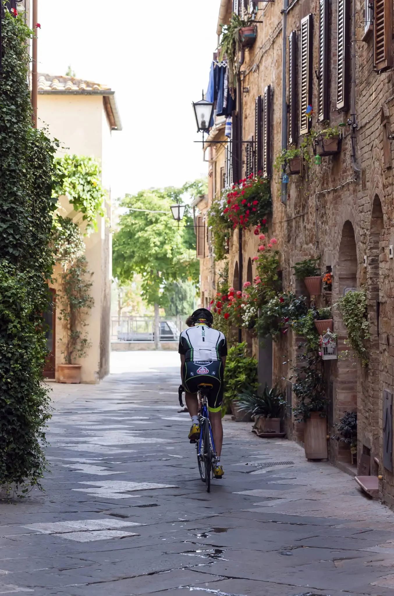 On a cycling tour in Tuscany Italy