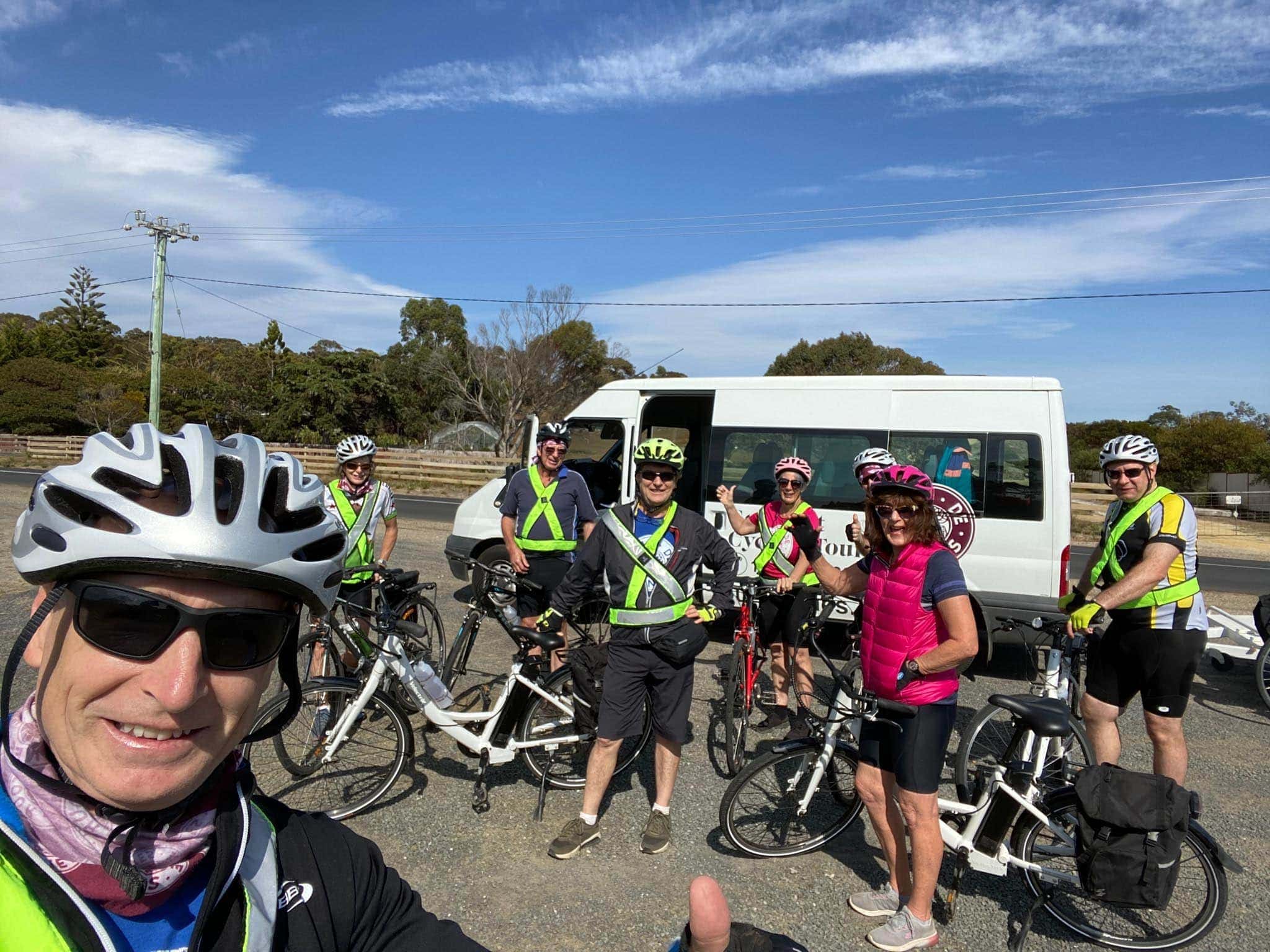 Cycling with Tour de Vines in Tasmania Cycling with Tour de Vines in Tasmania