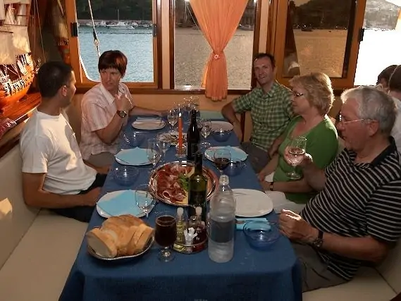 Tour De Vines Croatia Ships Guest Pictures San Snova Saloon