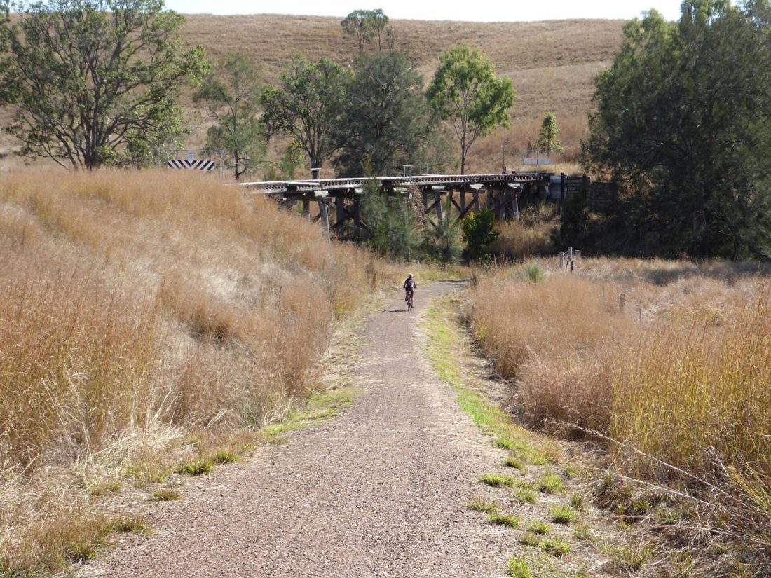 queensland cyclng tour bridge underpass