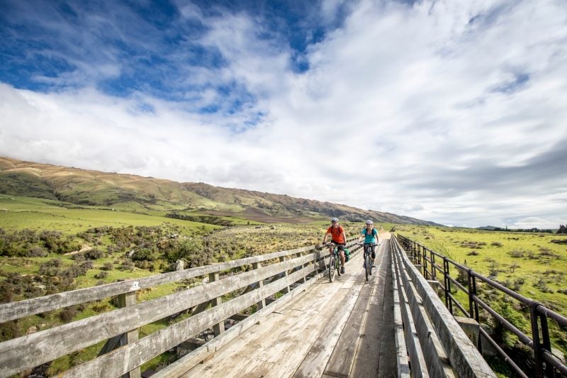 5733 otago central rail trail miles holden