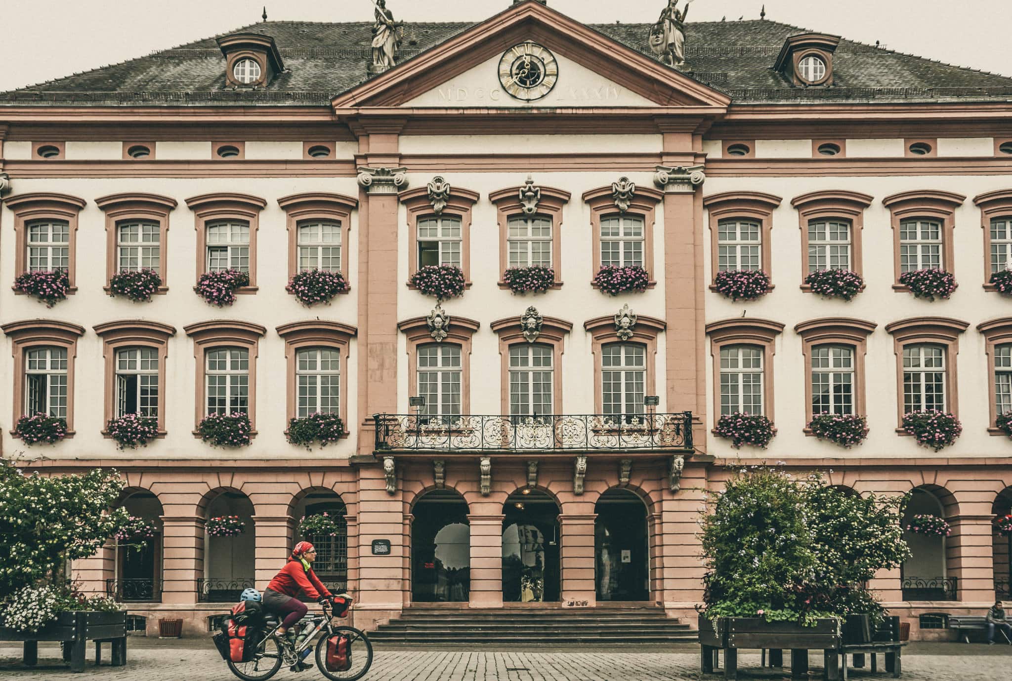 historic buildings on a cycling tour along the danube