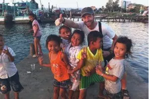 Meeting the locals on a Cambodia cycle tour